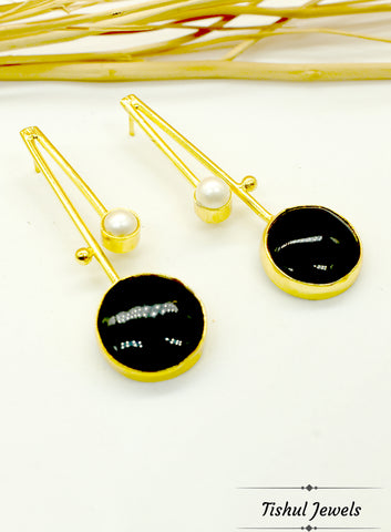 Designer Black Stone Gold Brass Based Earring