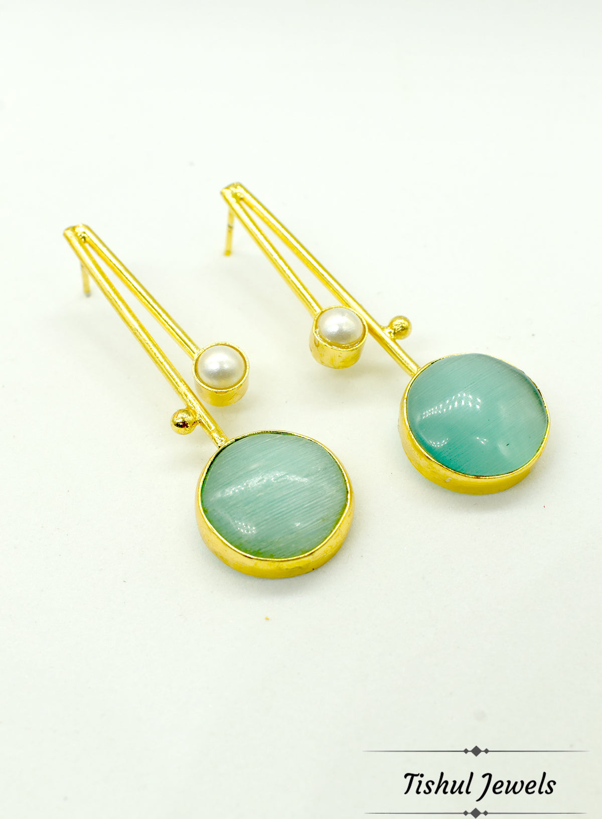 Premium Stone Based Gold Mint Stone Earring